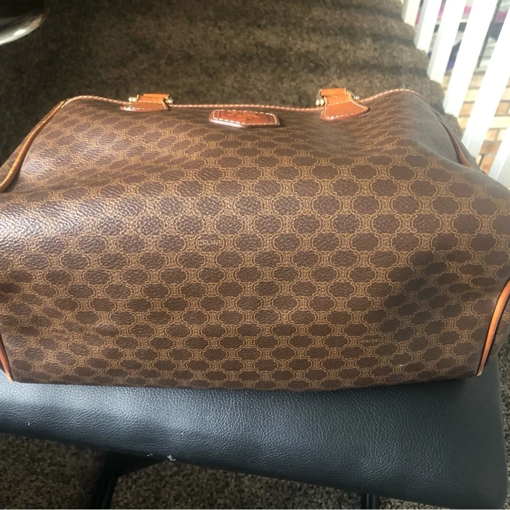 Celine Handbag - Picture 3 of 10